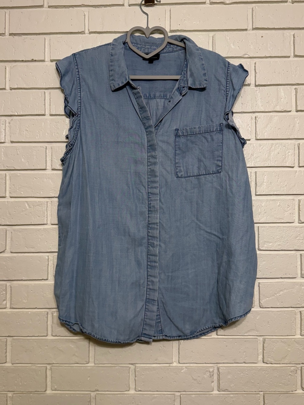 Who What Wear Chambray Flutter Sleeve Top XXL